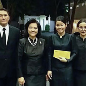 350-MUIC-Alumna-Receives-Scholarship