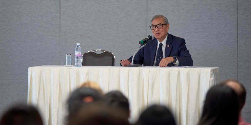 Top Thai Diplomat Dr. Tej Bunnag Speaks in MUIC