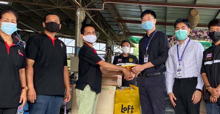 01_MUIC Donates Items to Luangta Noi Foundation