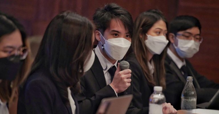 1000-MUIC Student Gives Speech in UN Event