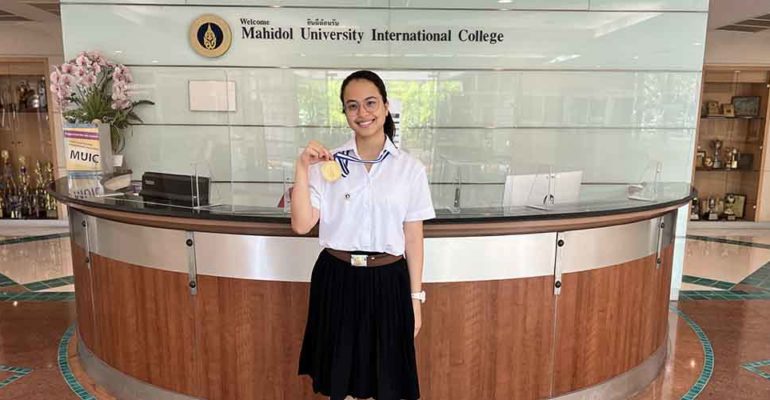 01-Gold-Prize-for-MUIC-Food-Science-Student