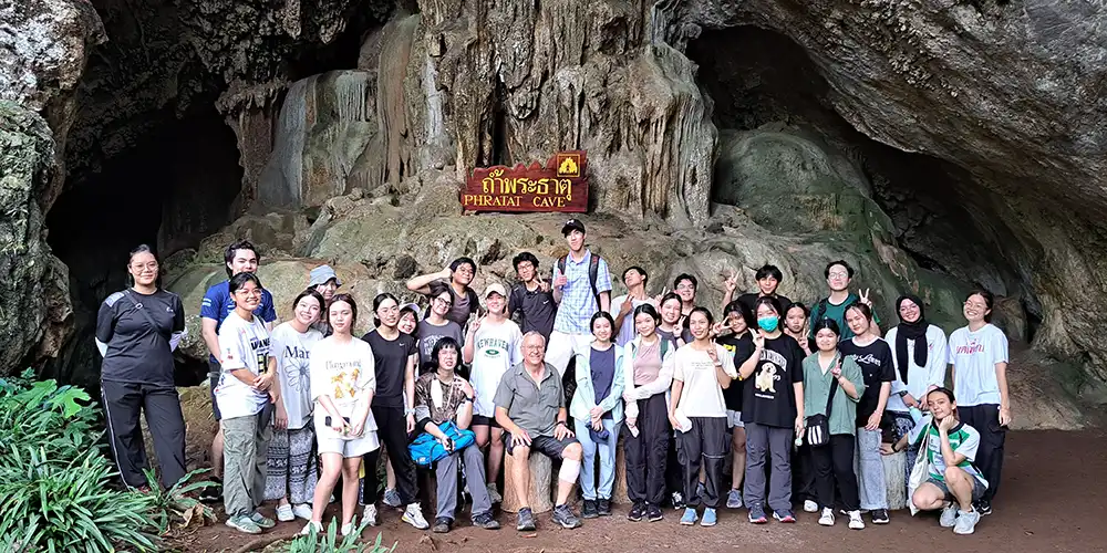 01-Biology Class Goes on Field Trip to Erawan National Park