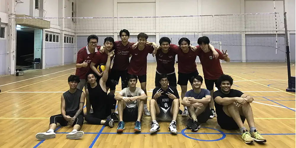 01-Volleyball-Club-Hosts-Games